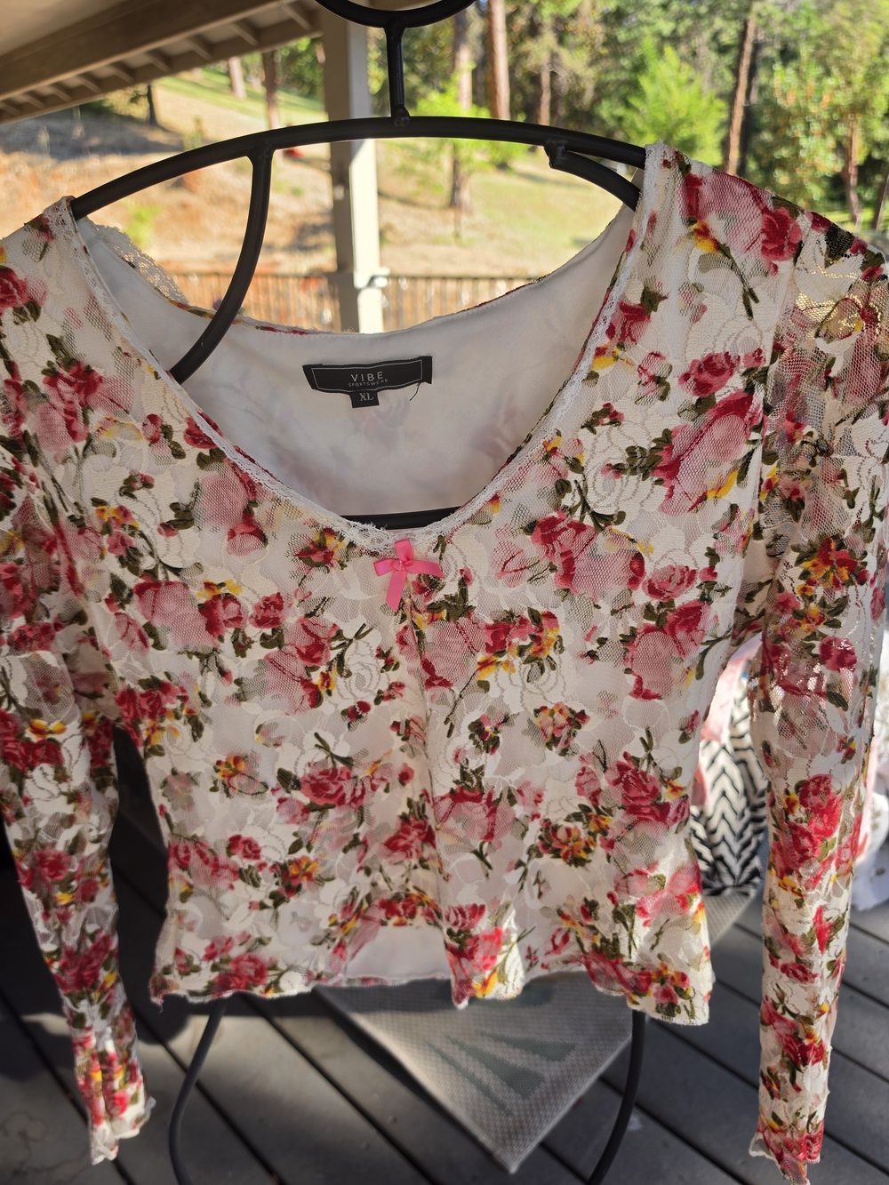 Vibe Floral Lace Long-Sleeve Top in White and Pink